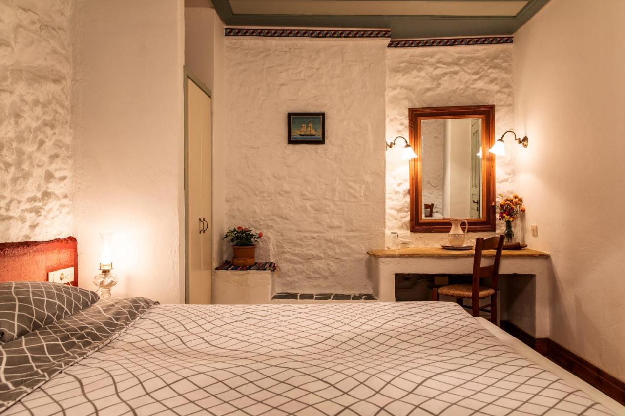 Kanto'S Guesthouse ステムニツァ エクステリア 写真
